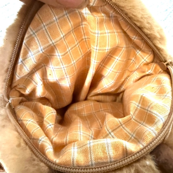 NWOTCrybaby Crying Again series Big Head bag - I’ll bring you flower Bee POPMart - Picture 13 of 15